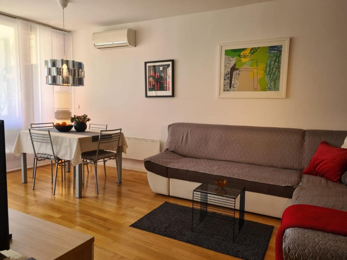 Apartment Vedrana Rovinj Bagian luar foto